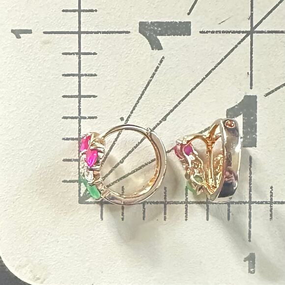 Vintage solid 9kt gold red lab ruby clear green cubic zirconia hoop earrings - Picture 10 of 10